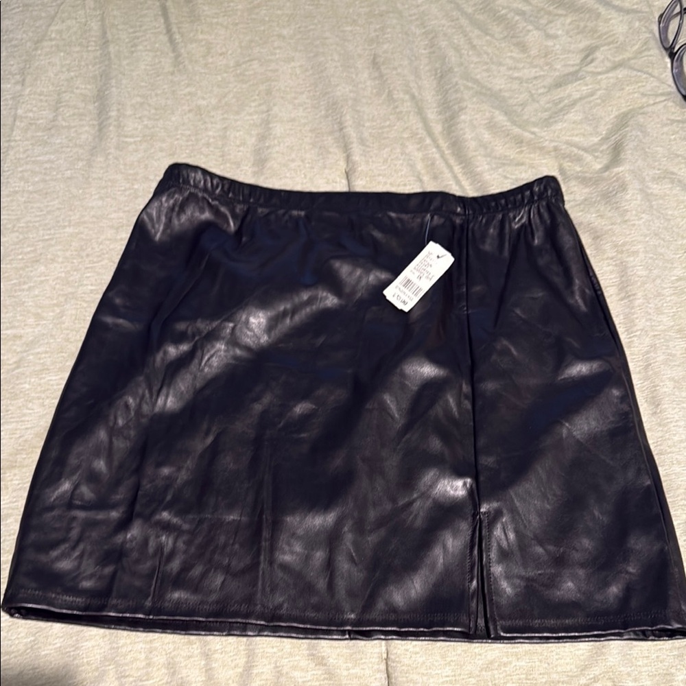 Zenobia Black Mini Pencil Skirt Night Out